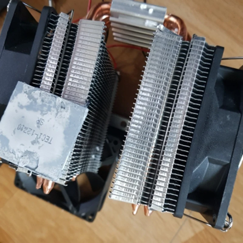 12V 240W Peltier Chip Semiconductor Cooling Plate Refrigerator Large Power Assisted Computer Cooling Plate
12V 240W Peltier Chip Semiconductor Cooling Plate Refrigerator Large Power Assisted Computer Cooling Plate