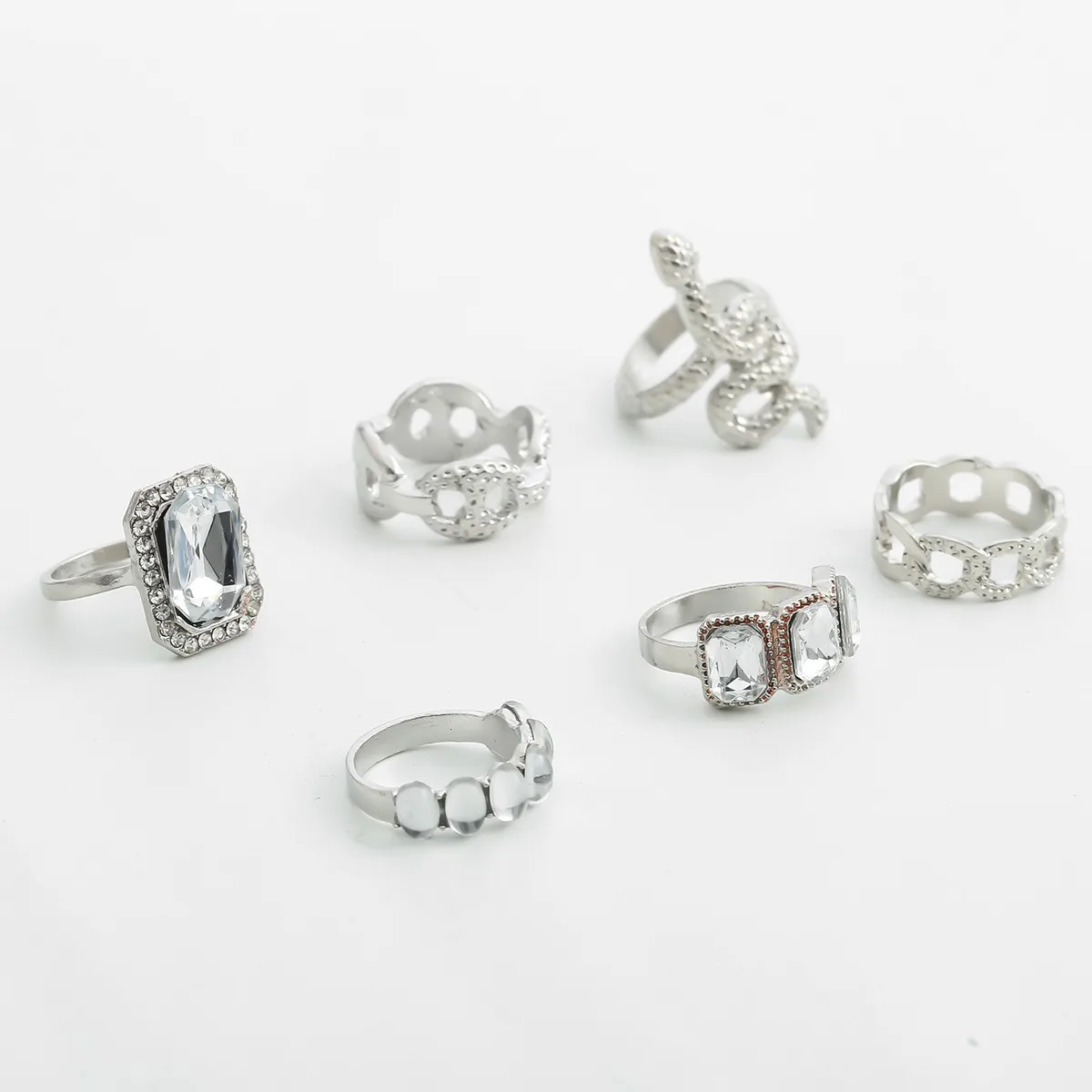 6-piece set of Bohemian Punk Snake Ring Set Women's Hard Hollow Round Geometric Ring 2021 Fashion Charm Jewelry Gifts for Girls
6-piece set of Bohemian Punk Snake Ring Set Women's Hard Hollow Round Geometric Ring 2021 Fashion Charm Jewelry Gifts for Girls