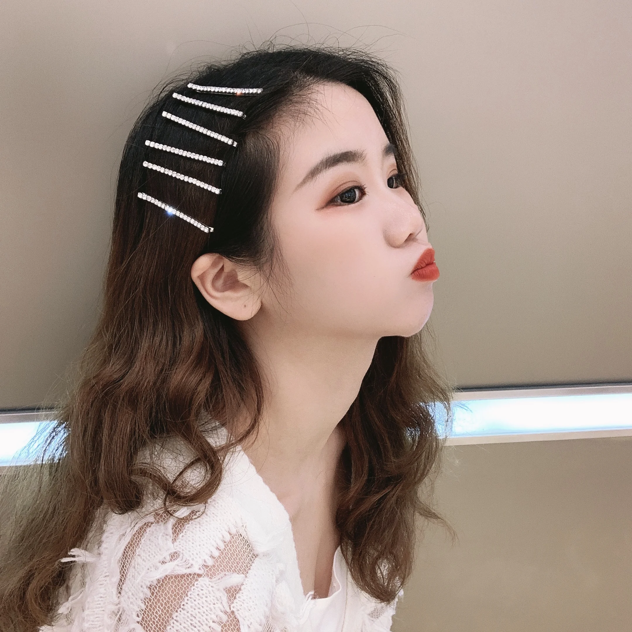 INS Internet Hot Rhinestones Barrettes Set Shiny Diamond Set Edge Clamp Fairy Hair Accessory Long Clip Bang Clip Adult Headdress
INS Internet Hot Rhinestones Barrettes Set Shiny Diamond Set Edge Clamp Fairy Hair Accessory Long Clip Bang Clip Adult Headdress