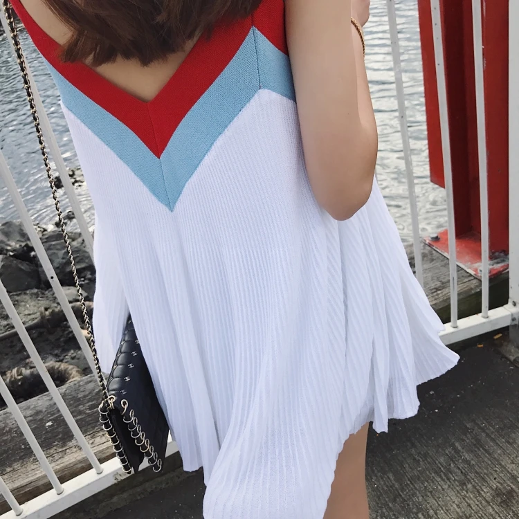 Summer Women Chic Spaghetti Strap Chiffon Pleated Dress Sexy Short Design Holiday Beach Dress 
Summer Women Chic Spaghetti Strap Chiffon Pleated Dress Sexy Short Design Holiday Beach Dress