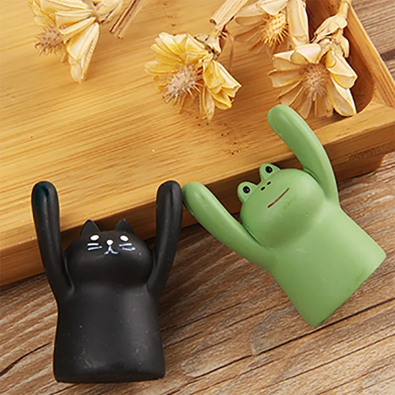 4Pcs, DIY Cute Hand-Raising Small Animal Resin Message Holder Desktop Decoration Small Ornaments Business Card Holder
4Pcs, DIY Cute Hand-Raising Small Animal Resin Message Holder Desktop Decoration Small Ornaments Business Card Holder