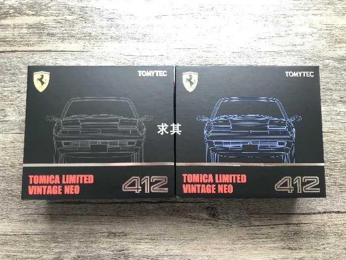 1:64 TOMYTEC limited vintage Ferrari 412 365GTB4 BTS4 collection die casting alloy car model
1:64 TOMYTEC limited vintage Ferrari 412 365GTB4 BTS4 collection die casting alloy car model