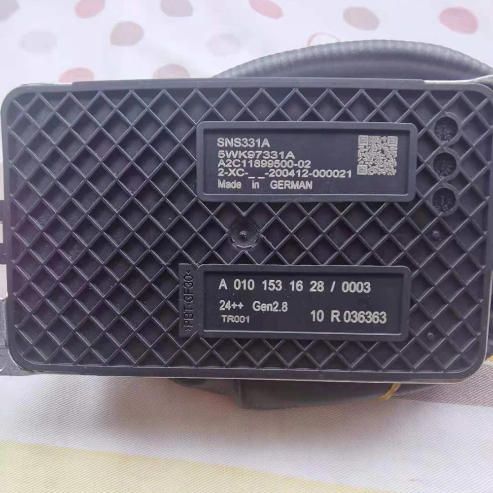 5WK97331A A0101531628 0101531628 азотный датчик кислорода Nox для Mercedes-Benz Actros Axor Euro 6 truang 24 В
5WK97331A A0101531628 0101531628 азотный датчик кислорода Nox для Mercedes-Benz Actros Axor Euro 6 truang 24 В