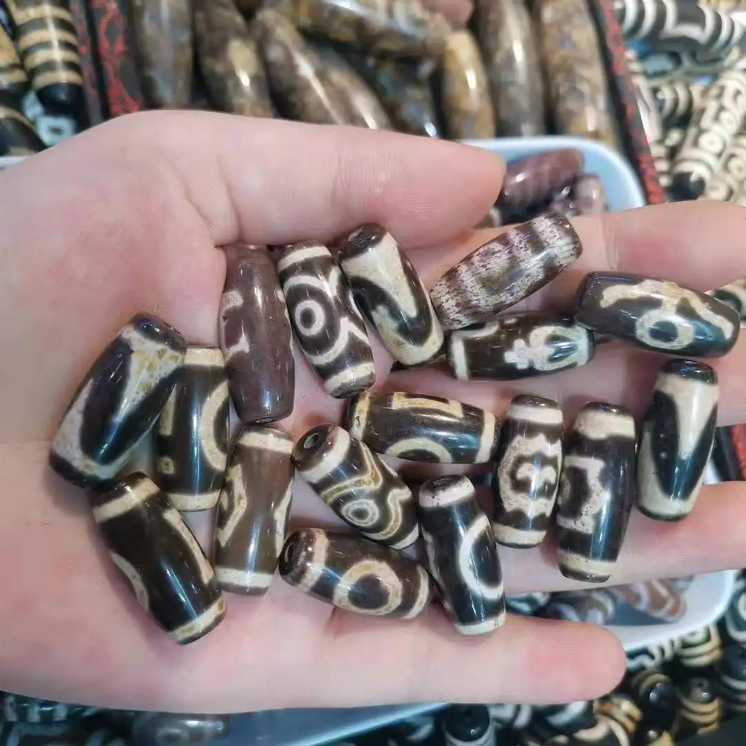5pcs/lots Natural Agate Dzi Beads with Cinnabar Wholesale One Eye Two Eyes World Tiger Tooth Dzi Brown Variety of styles Jewelry
5pcs/lots Natural Agate Dzi Beads with Cinnabar Wholesale One Eye Two Eyes World Tiger Tooth Dzi Brown Variety of styles Jewelry