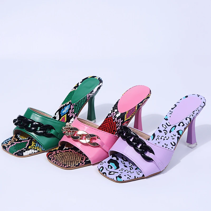 Women's Sexy Sandals Pumps Chain High Heels Summer Shoes Metal Party Fashion Square Toe Cross tied Female Footwear Plus Size
Women's Sexy Sandals Pumps Chain High Heels Summer Shoes Metal Party Fashion Square Toe Cross tied Female Footwear Plus Size