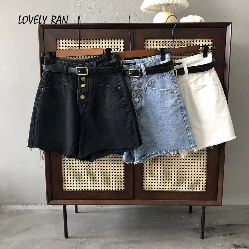 New Design Women's Denim Shorts Vintage Sexy High Waist Wide Leg Shorts Jeans For Women Summer Blue Loose Fashion Lady Shorts
New Design Women's Denim Shorts Vintage Sexy High Waist Wide Leg Shorts Jeans For Women Summer Blue Loose Fashion Lady Shorts