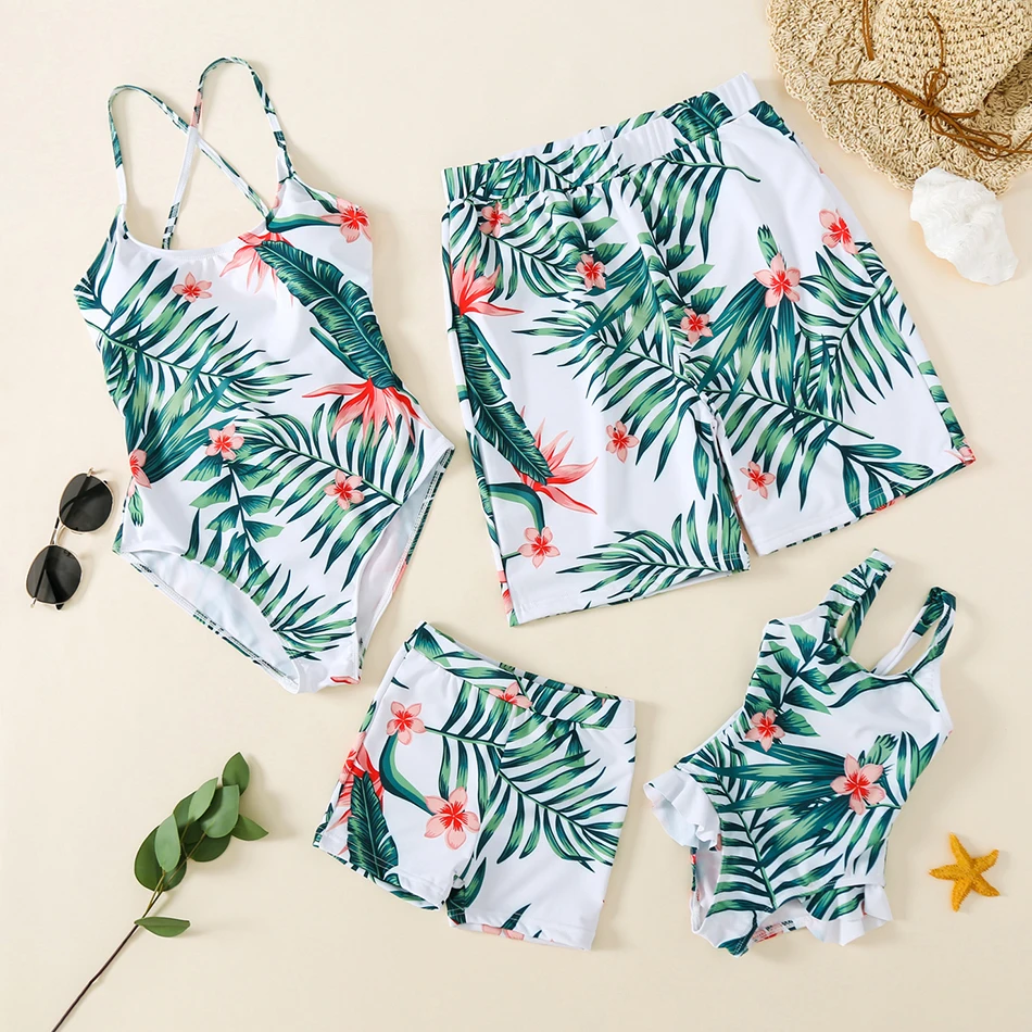 Family Look Leaf Swimsuits Mother Daughter Matching Swimwear Father Son Swim Shorts Mommy and Me Bathing Suits Clothes Outfits
Family Look Leaf Swimsuits Mother Daughter Matching Swimwear Father Son Swim Shorts Mommy and Me Bathing Suits Clothes Outfits