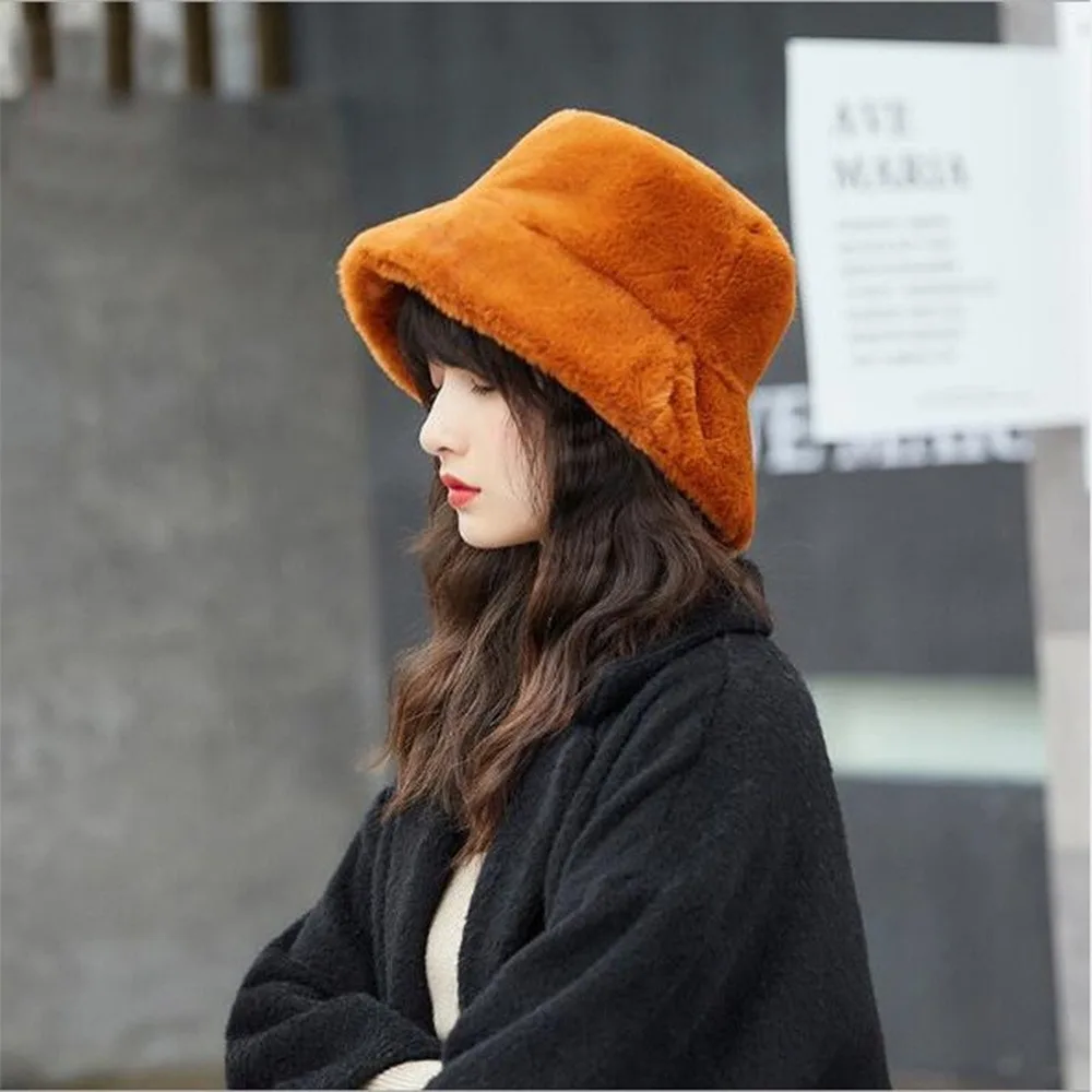 Women's Autumn and Winter Plush Basin Cap Monochrome Flat Top Wide Hat Casual Fashion Thick Fur Warm Hat
Women's Autumn and Winter Plush Basin Cap Monochrome Flat Top Wide Hat Casual Fashion Thick Fur Warm Hat
