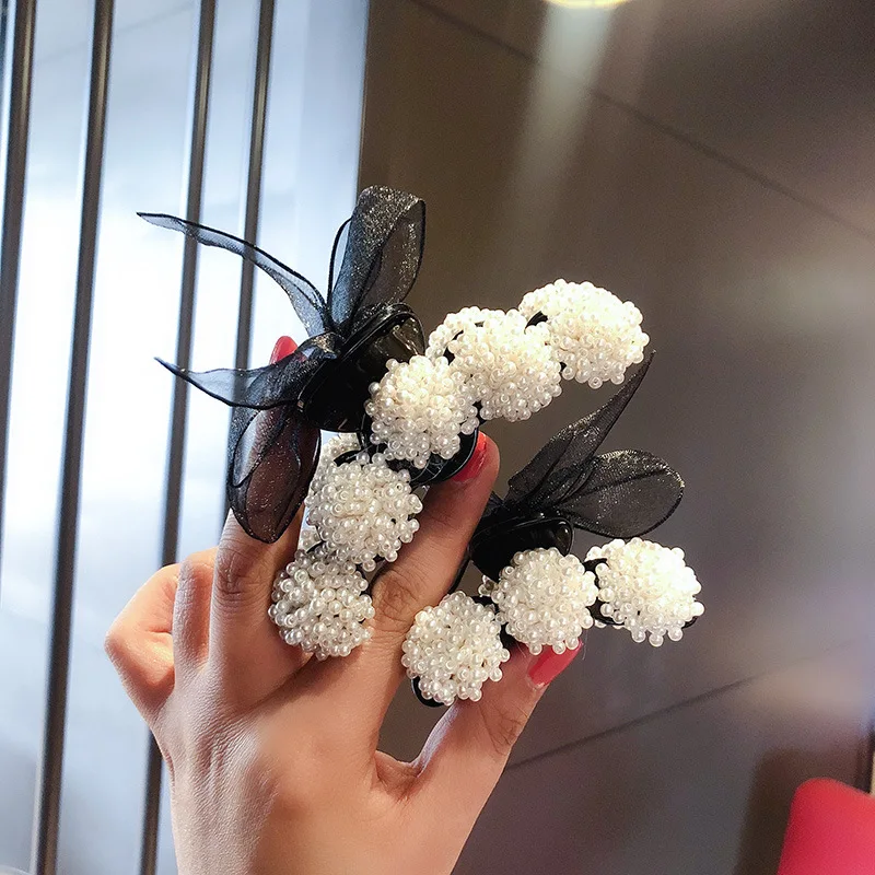 Pearl Bow Hair Accessories White Black Hair Grabbing Clip Girl's Back Head Big Hair Claws
Pearl Bow Hair Accessories White Black Hair Grabbing Clip Girl's Back Head Big Hair Claws