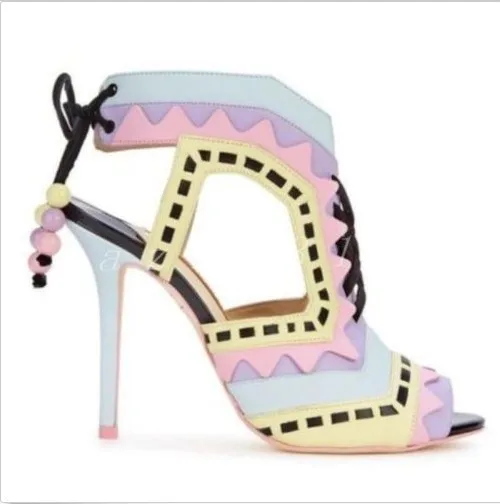 Summer's New Solid Color Hollow Out Fancy Short Boots And High Heels summer boots women
Summer's New Solid Color Hollow Out Fancy Short Boots And High Heels summer boots women