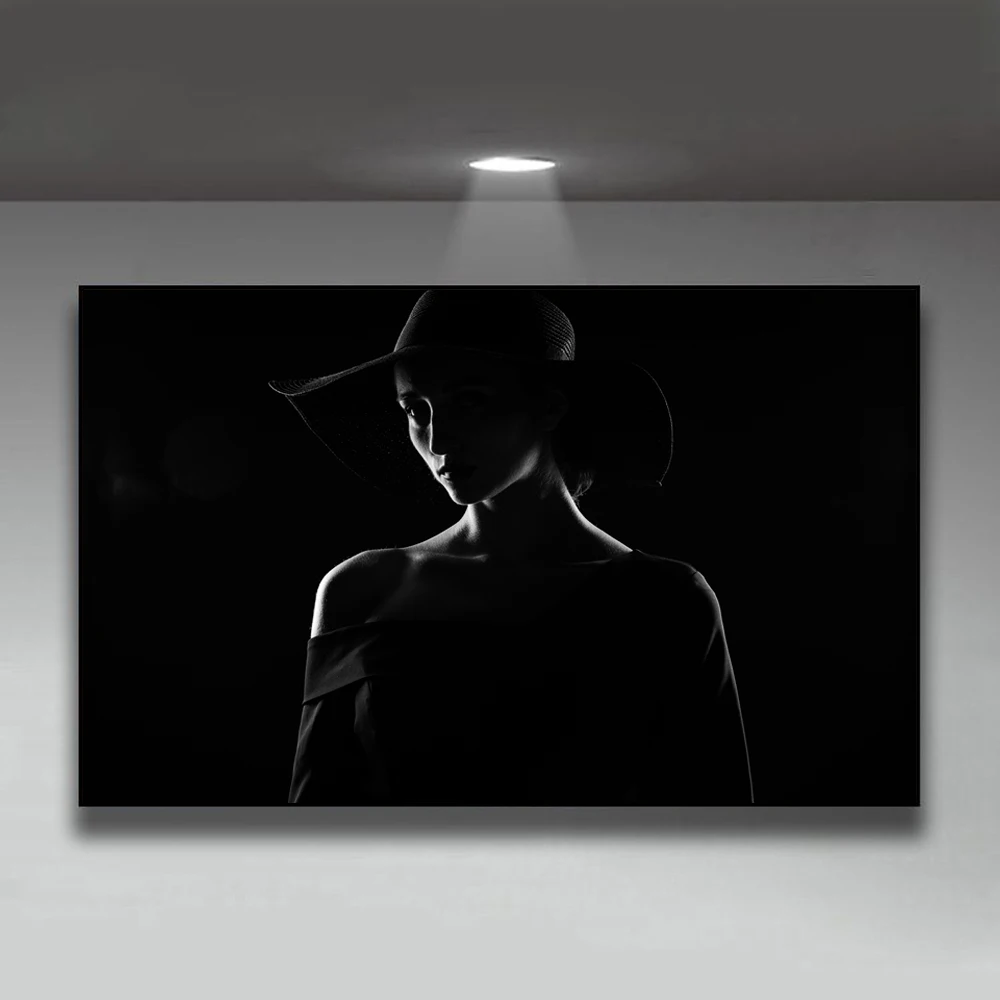Modern fashion street black and white oil painting punk girl canvas painting living room corridor home decoration mural
Modern fashion street black and white oil painting punk girl canvas painting living room corridor home decoration mural