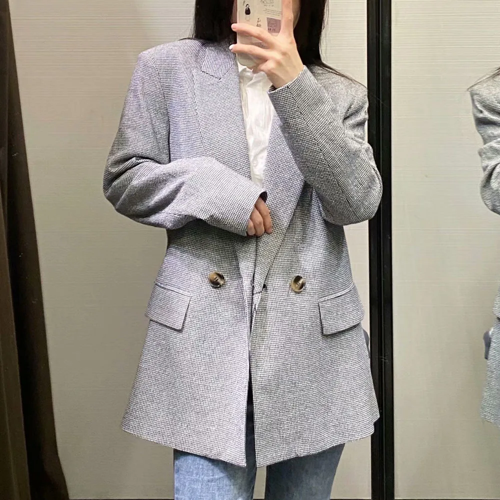 Spring new women's 2021 fashion all-match lapel long-sleeved casual loose double-breasted pocket blouse suit jacket 
Spring new women's 2021 fashion all-match lapel long-sleeved casual loose double-breasted pocket blouse suit jacket