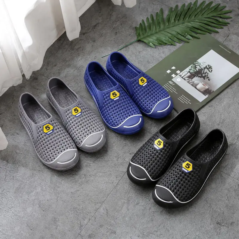 New Ladies Clogs Shoes Men's Breathable Non-slip Beach Baotou Summer Waterproof Plastic Soft Bottom Pvc Casual Lazy Sandals
New Ladies Clogs Shoes Men's Breathable Non-slip Beach Baotou Summer Waterproof Plastic Soft Bottom Pvc Casual Lazy Sandals