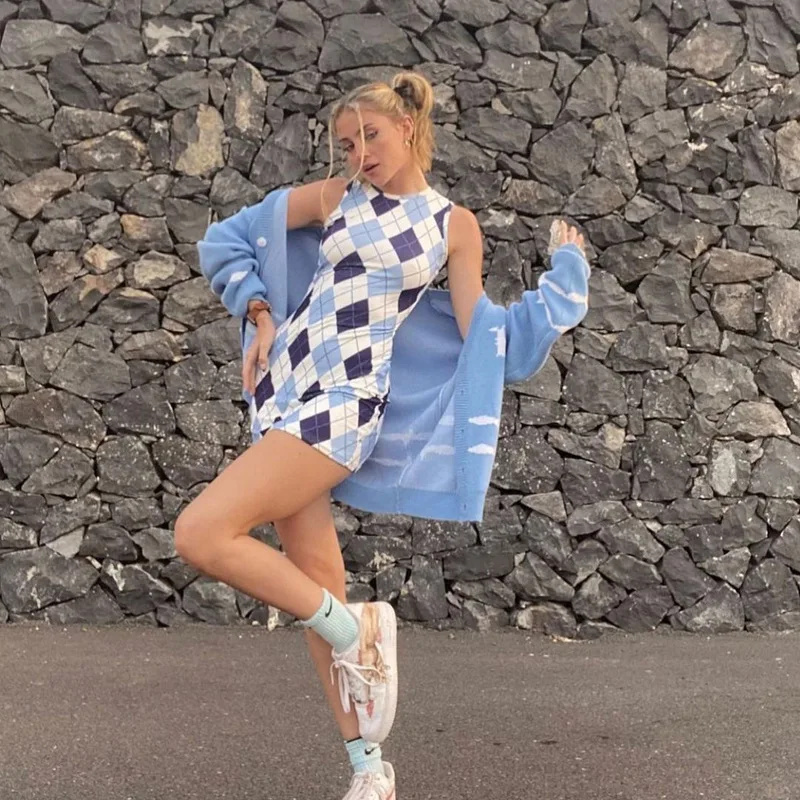 Women Casual Sexy Dress Blue Rhombus Printed Pattern Round Collar Sleeveless Fashion One-piece High Waist A-line Mini Slim Dress
Women Casual Sexy Dress Blue Rhombus Printed Pattern Round Collar Sleeveless Fashion One-piece High Waist A-line Mini Slim Dress