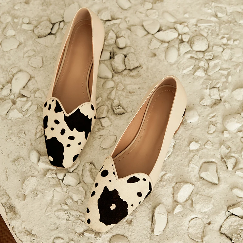 Women summer leather shoes woman brogue lady flats shoes vintage sneakers slip on spring casual shoes for women 2020
Women summer leather shoes woman brogue lady flats shoes vintage sneakers slip on spring casual shoes for women 2020