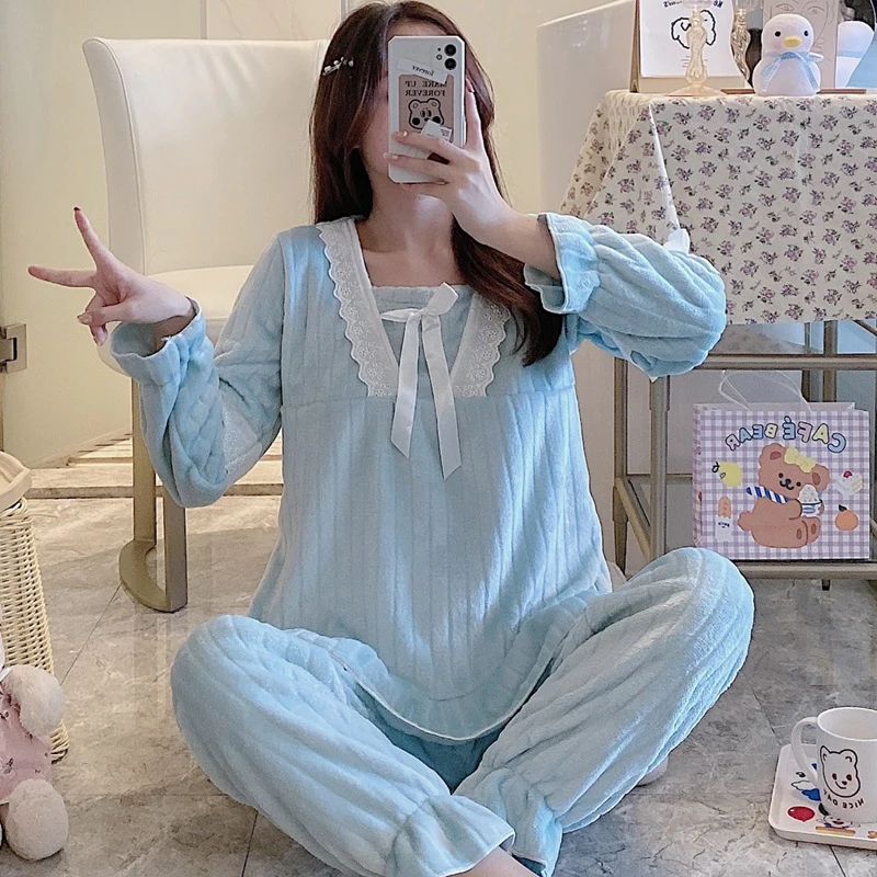 Women Pajama 2 Pieces Winter Women Thicken Warm Soft Pajamas Female Flannel Pajamas Set Long Sleeve Sleepwear for Home Suit
Women Pajama 2 Pieces Winter Women Thicken Warm Soft Pajamas Female Flannel Pajamas Set Long Sleeve Sleepwear for Home Suit