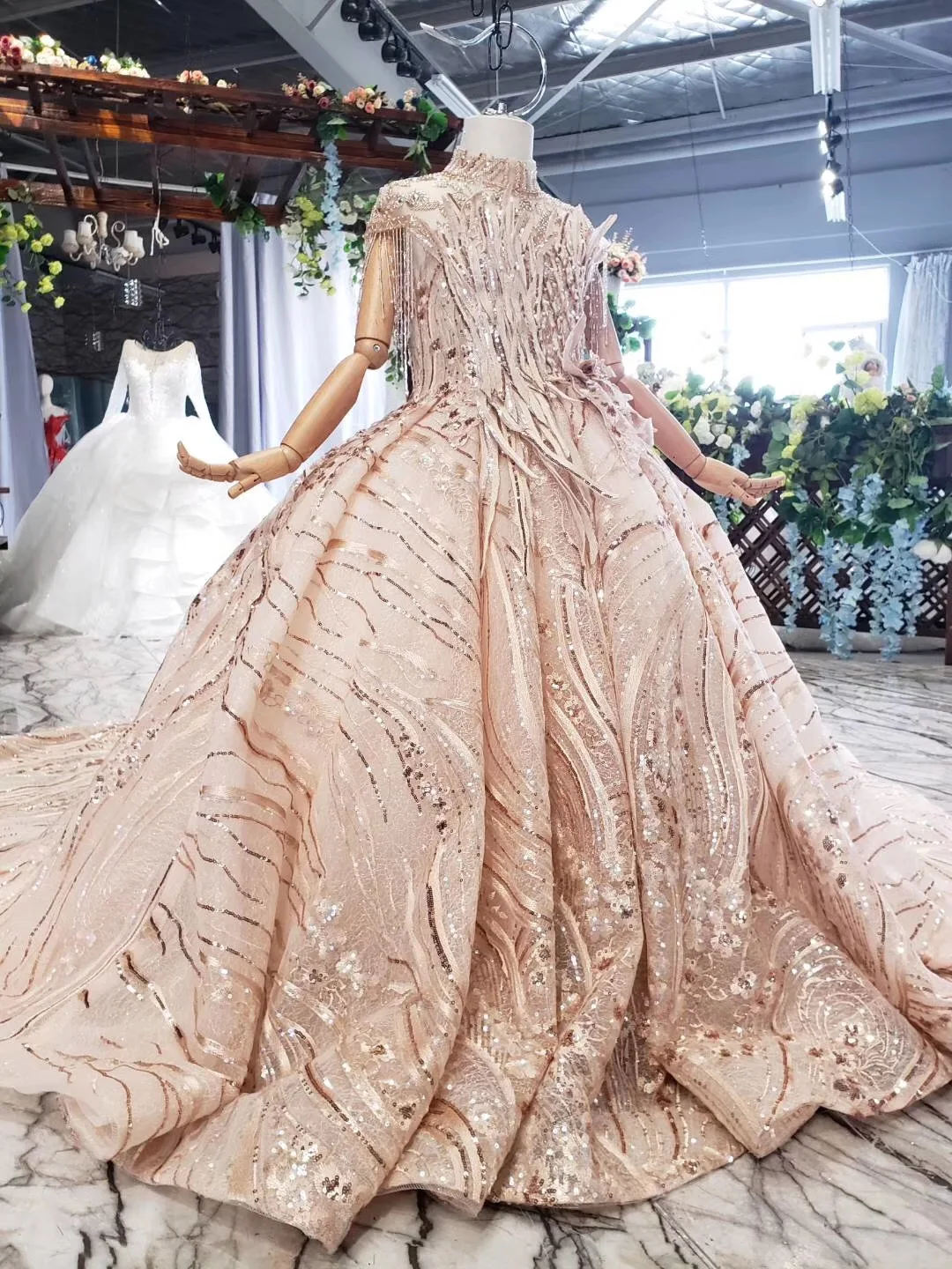 Gorgeous Girls Pageant Dresses Champange Luxurious With Pearls Beads First Communion Dresses High Neck Lace Flower Girls Dresses
Gorgeous Girls Pageant Dresses Champange Luxurious With Pearls Beads First Communion Dresses High Neck Lace Flower Girls Dresses