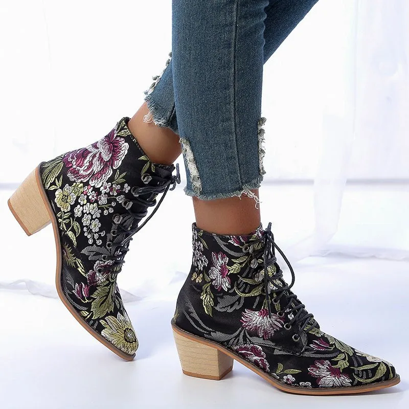 New Women Nakle Boots Winter Shoes Mid Heel Pointed Toe Boots For Woman Fashion Lace Up Shoes Botas Mujer Plus Size 42 43 
New Women Nakle Boots Winter Shoes Mid Heel Pointed Toe Boots For Woman Fashion Lace Up Shoes Botas Mujer Plus Size 42 43