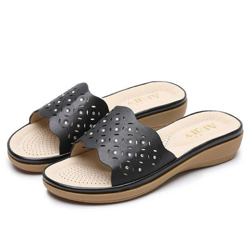 BEYARNEShoes Low Woman's Slippers Fretwork Heels Glitter Slides Shale Female Beach Big Size 2021 Jelly Sabot Flat Soft Crystal
BEYARNEShoes Low Woman's Slippers Fretwork Heels Glitter Slides Shale Female Beach Big Size 2021 Jelly Sabot Flat Soft Crystal
