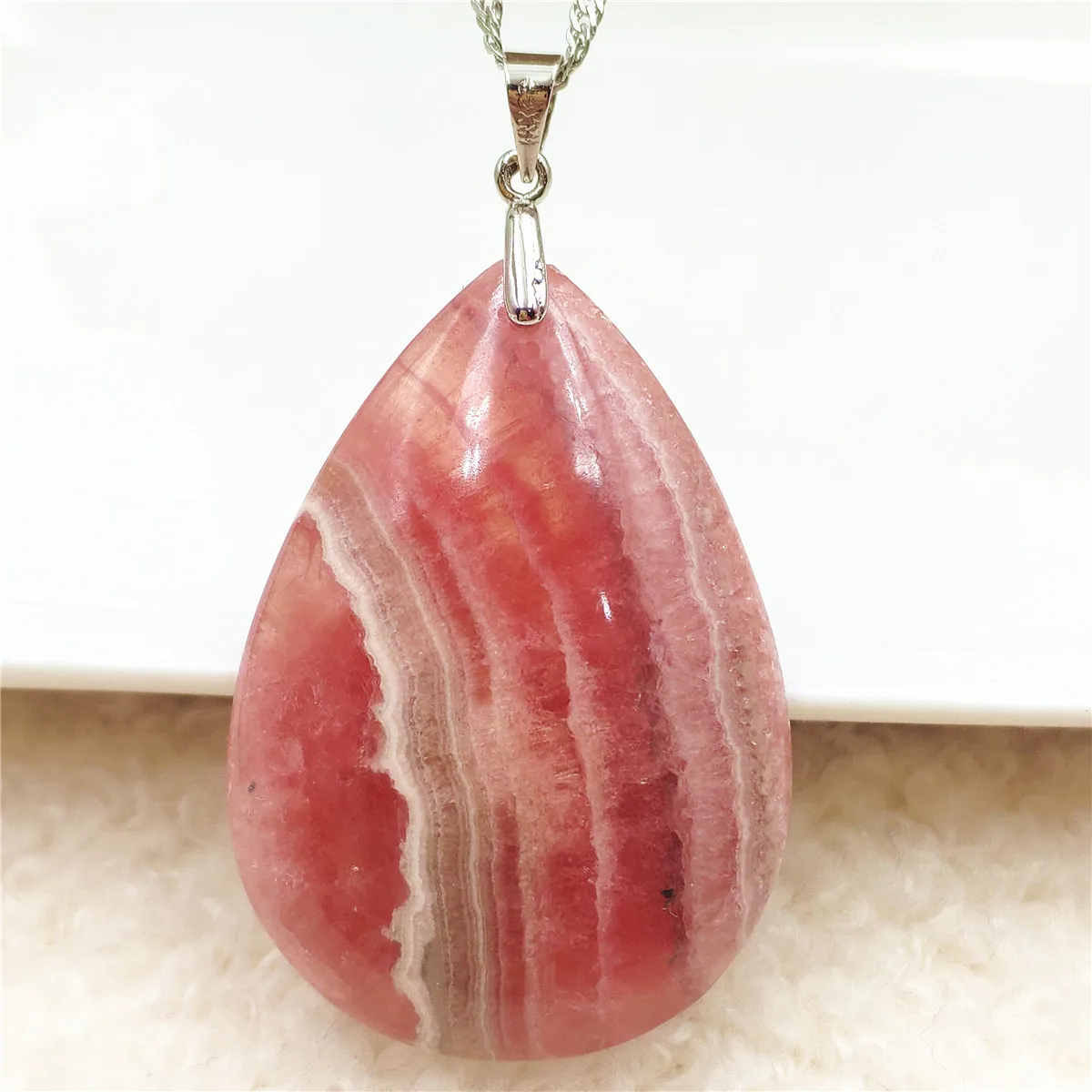 Genuine Natural Red Rhodochrosite Gemstone Pendant 41x29x8mm Necklace Jewelry 925 Sterling Silver Fashion Necklace AAAAA
Genuine Natural Red Rhodochrosite Gemstone Pendant 41x29x8mm Necklace Jewelry 925 Sterling Silver Fashion Necklace AAAAA