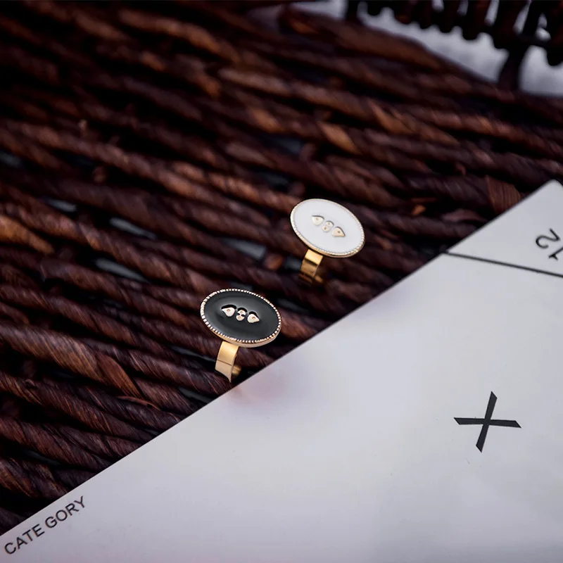 Network Hot Selling Ring New Retro Color Retaining Female Ring With Adjustable Opening Simple Oil Dripping Stainless Steel Ring
Network Hot Selling Ring New Retro Color Retaining Female Ring With Adjustable Opening Simple Oil Dripping Stainless Steel Ring