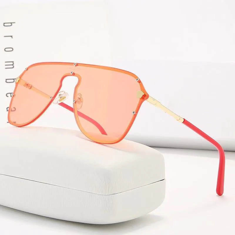 Fashion All-in-one Lens Sunglasses Women Top Brand AAA Oversized Sun Glass 6 Colors Optional Luxury Glasses Lunettes de sol 
Fashion All-in-one Lens Sunglasses Women Top Brand AAA Oversized Sun Glass 6 Colors Optional Luxury Glasses Lunettes de sol