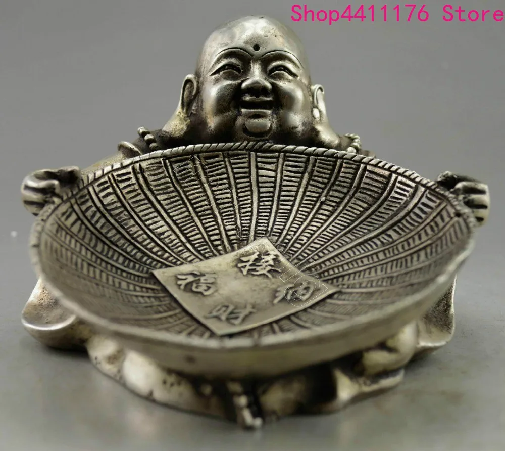 Collectible Decorate Old Handwork Tibet Silver Carved Buddha Hold Dustpan Statue
Collectible Decorate Old Handwork Tibet Silver Carved Buddha Hold Dustpan Statue