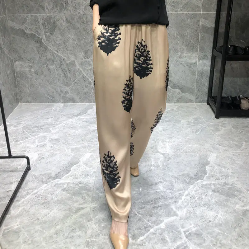 Fashion 2023 Summer Women Casual Harem Sweatpants Printing Rayon Pants Female Loose Flat High Waist Trousers 3XL FY88
Fashion 2023 Summer Women Casual Harem Sweatpants Printing Rayon Pants Female Loose Flat High Waist Trousers 3XL FY88
