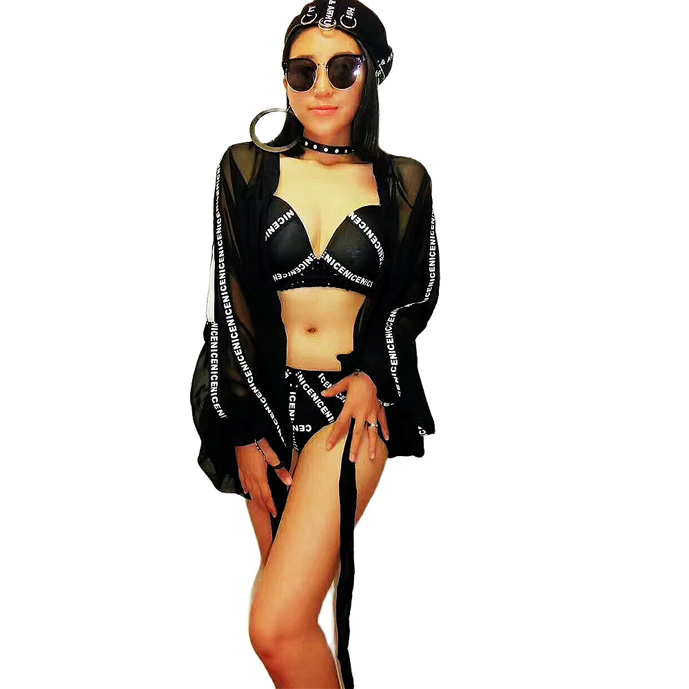 Black Letter Printing Bikini Suit Mesh Gauze Perspective Coat Belt Rhinestones Personality Performance Costume Ladies Stage Wear
Black Letter Printing Bikini Suit Mesh Gauze Perspective Coat Belt Rhinestones Personality Performance Costume Ladies Stage Wear