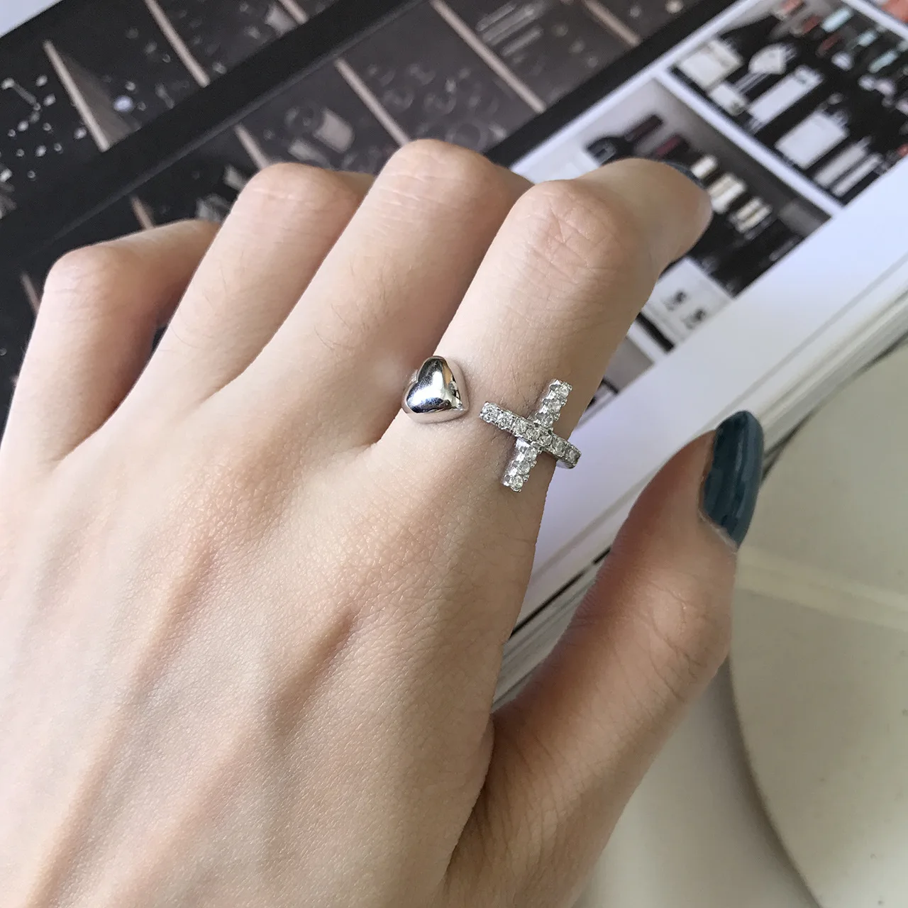 South Korea Korean-style 925 Sterling Silver Ring Micro Pave round Adjustable Heart Ring Jewelry Ornament
South Korea Korean-style 925 Sterling Silver Ring Micro Pave round Adjustable Heart Ring Jewelry Ornament