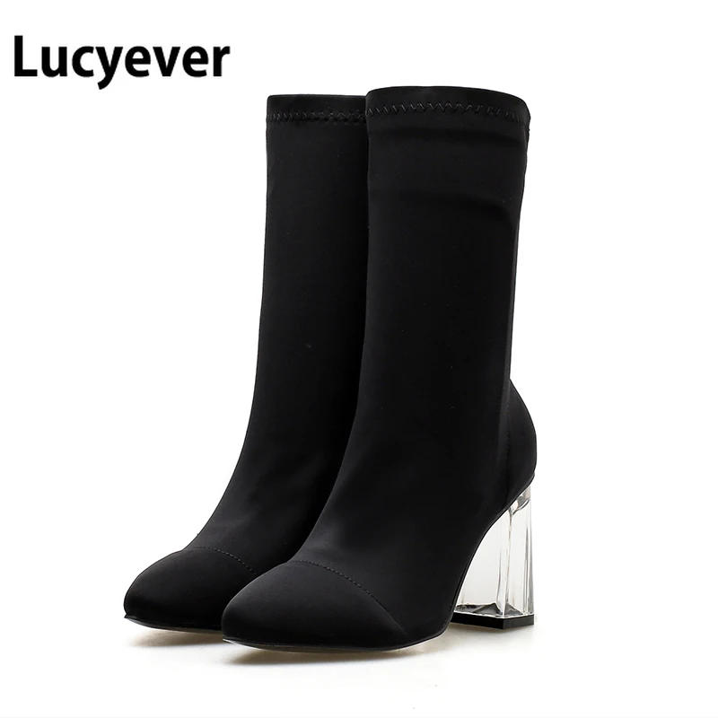 Ботинки Lucyever женские из флока, прозрачные, на высоком квадратном каблуке, без застежки, модные сапоги, Размеры 35-42, Осень-зима 2021
Ботинки Lucyever женские из флока, прозрачные, на высоком квадратном каблуке, без застежки, модные сапоги, Размеры 35-42, Осень-зима 2021