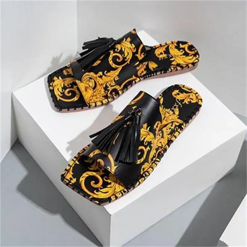 Woman Handmade PU Solid Color Printing Classic Tassel Square Head Flat Non-slip Comfortable Summer Sandals and Slippers 1KB040
Woman Handmade PU Solid Color Printing Classic Tassel Square Head Flat Non-slip Comfortable Summer Sandals and Slippers 1KB040