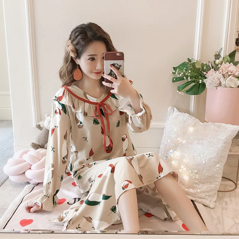 Long-sleeved nightdress female spring&autumn loose large size cute version of the ladies new home service wear sexy sleepwear
Long-sleeved nightdress female spring&autumn loose large size cute version of the ladies new home service wear sexy sleepwear