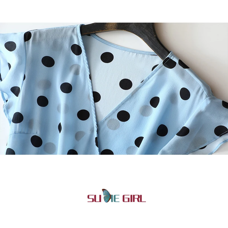 SUDIE Girl Cool V-neck short-sleeve A-line dress summer polka dot printed mulberry silk tea break dress
SUDIE Girl Cool V-neck short-sleeve A-line dress summer polka dot printed mulberry silk tea break dress
