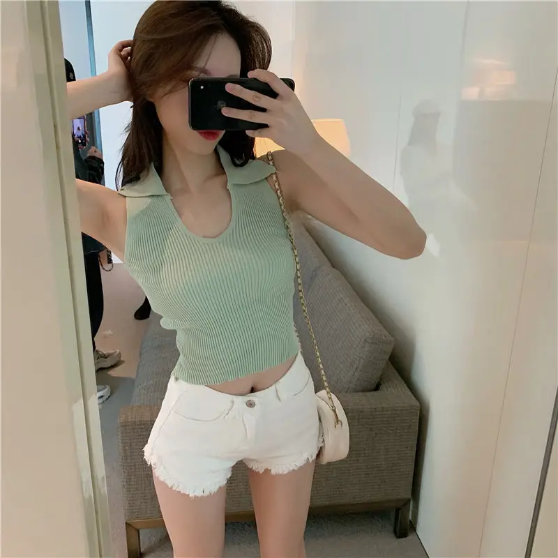 Женские летние футболки с глубоким V-образным вырезом
Женские летние футболки с глубоким V-образным вырезом