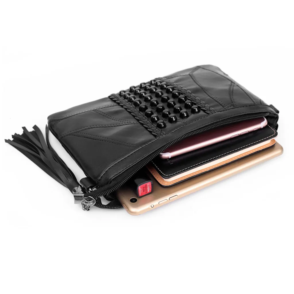 Leather Messenger Small Handbags Banquet Bag Leather Rivets Wristlet Ladies Crossbody Shoulder Zip Leisure Bags Party
Leather Messenger Small Handbags Banquet Bag Leather Rivets Wristlet Ladies Crossbody Shoulder Zip Leisure Bags Party