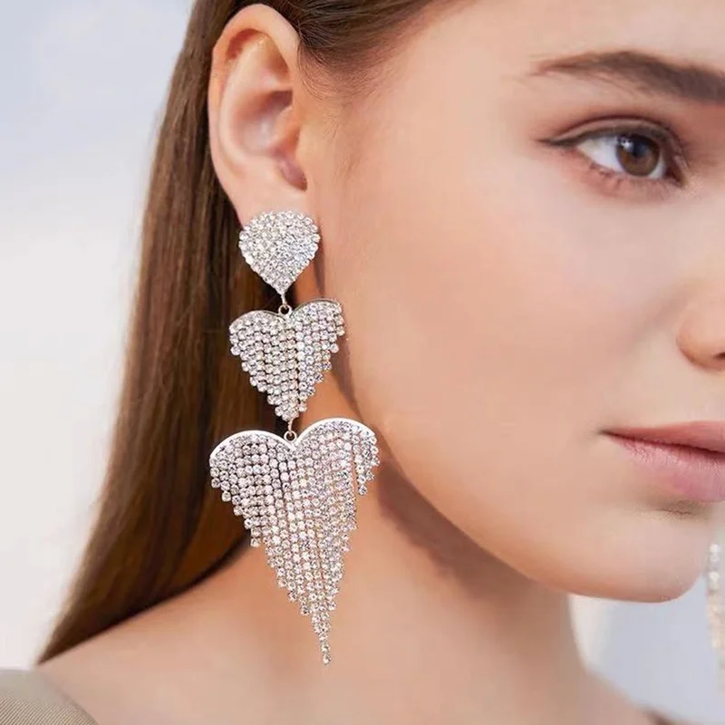New Fashion White Crystal Heart Dangle Earrings for Women Tassel Long Bling Rhinestone Earrings Jewelry Love Wedding Bridal Gift
New Fashion White Crystal Heart Dangle Earrings for Women Tassel Long Bling Rhinestone Earrings Jewelry Love Wedding Bridal Gift