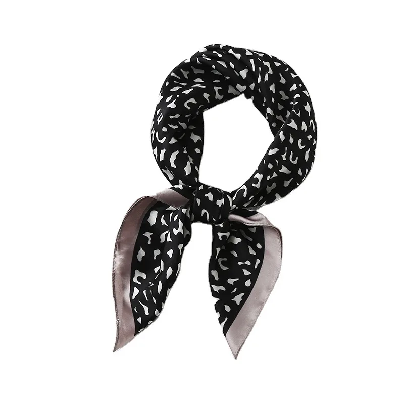 70x70cm New Silk Satin Printed Small Square Scarf Female Arm Bag All-Match Artificial Silk Decoration Professional Small Scarf
70x70cm New Silk Satin Printed Small Square Scarf Female Arm Bag All-Match Artificial Silk Decoration Professional Small Scarf