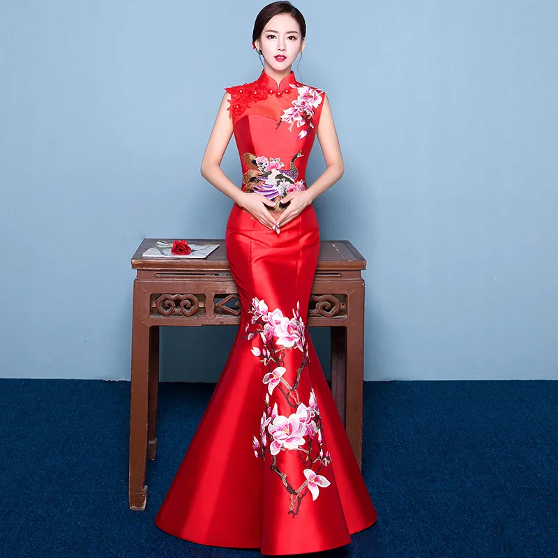 Mermaid Tail qipao Short Sleeve Fashion Embroidery Bride Wedding Qipao Long Cheongsam Chinese Traditional Dress Retro dress
Mermaid Tail qipao Short Sleeve Fashion Embroidery Bride Wedding Qipao Long Cheongsam Chinese Traditional Dress Retro dress