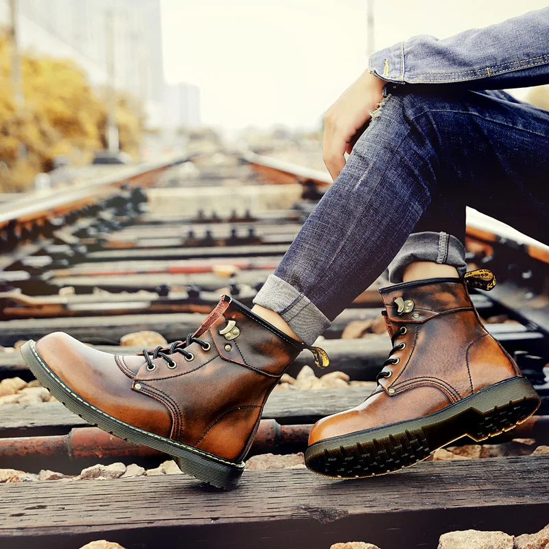 Martin Boots Men's British High-top Autumn And Winter Trend All-match Middle-top Men's Plus Fleece Tooling Shoes Snow Short Boot
Martin Boots Men's British High-top Autumn And Winter Trend All-match Middle-top Men's Plus Fleece Tooling Shoes Snow Short Boot