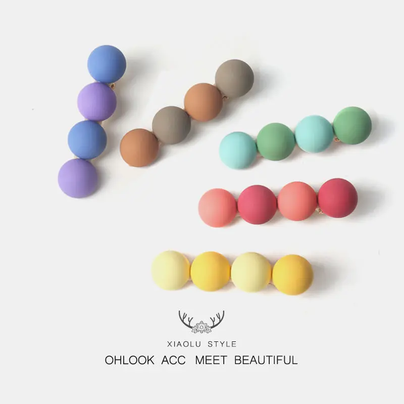 Korean spring color half circle hairpin web celebrity temperament French headdress girl side clip 2021
Korean spring color half circle hairpin web celebrity temperament French headdress girl side clip 2021