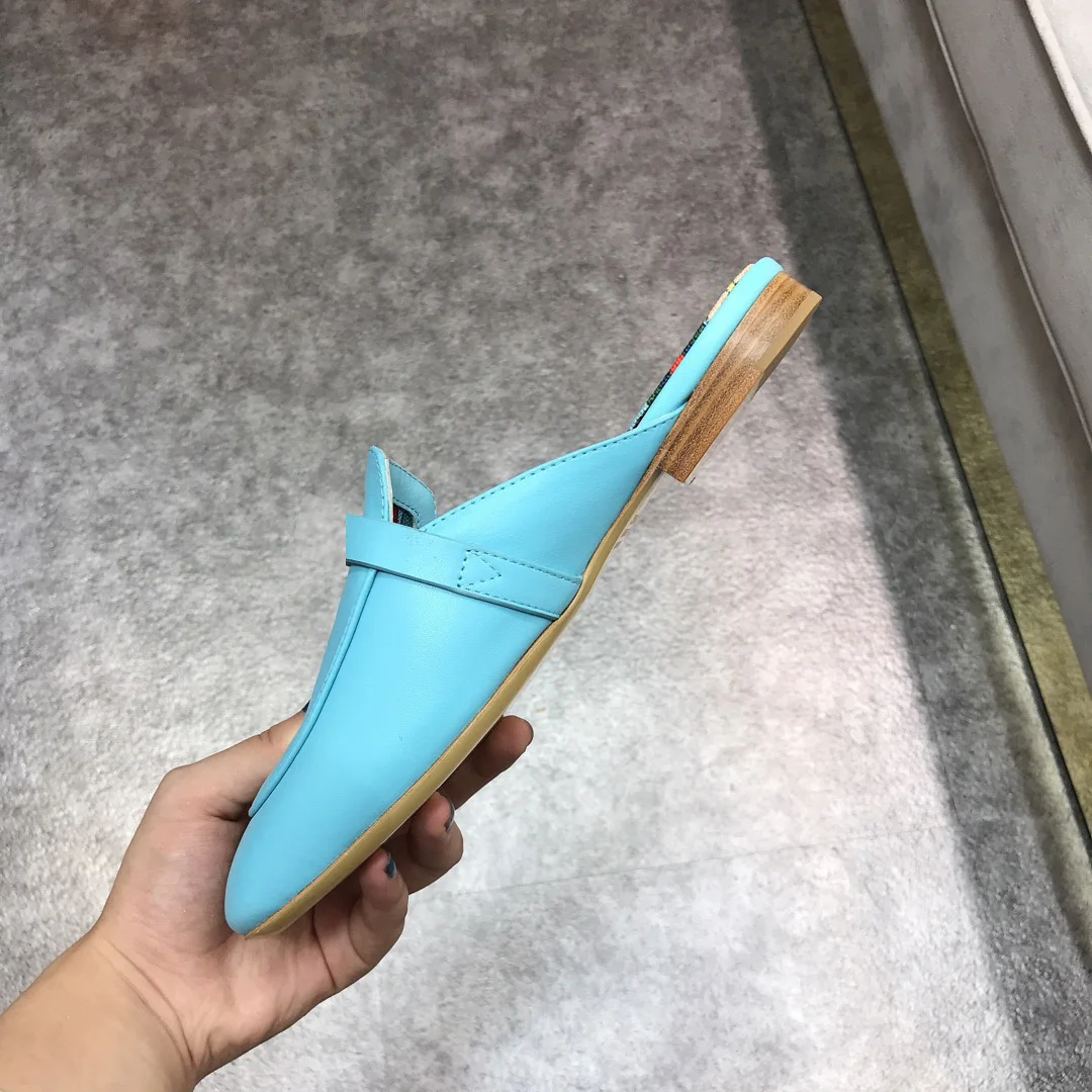 New Muller shoes women European fashion station Baotou slippers half-supported outdoor sandals
New Muller shoes women European fashion station Baotou slippers half-supported outdoor sandals