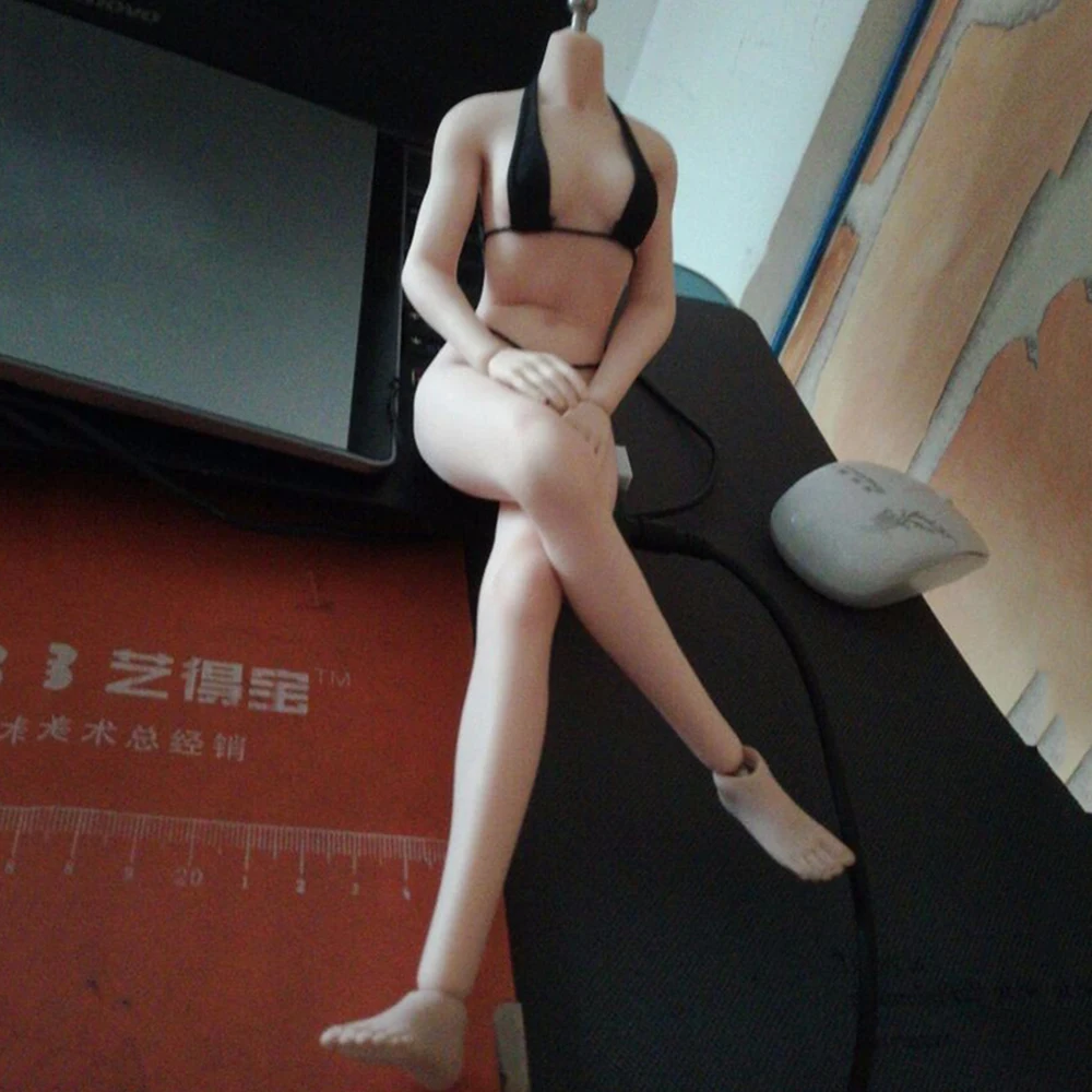 1:6 Scale Figure Sexy Female Girl Super Flexible Seamless Body Medium Breast suntan/pale Doll Without Head For PH Action Figure 
1:6 Scale Figure Sexy Female Girl Super Flexible Seamless Body Medium Breast suntan/pale Doll Without Head For PH Action Figure