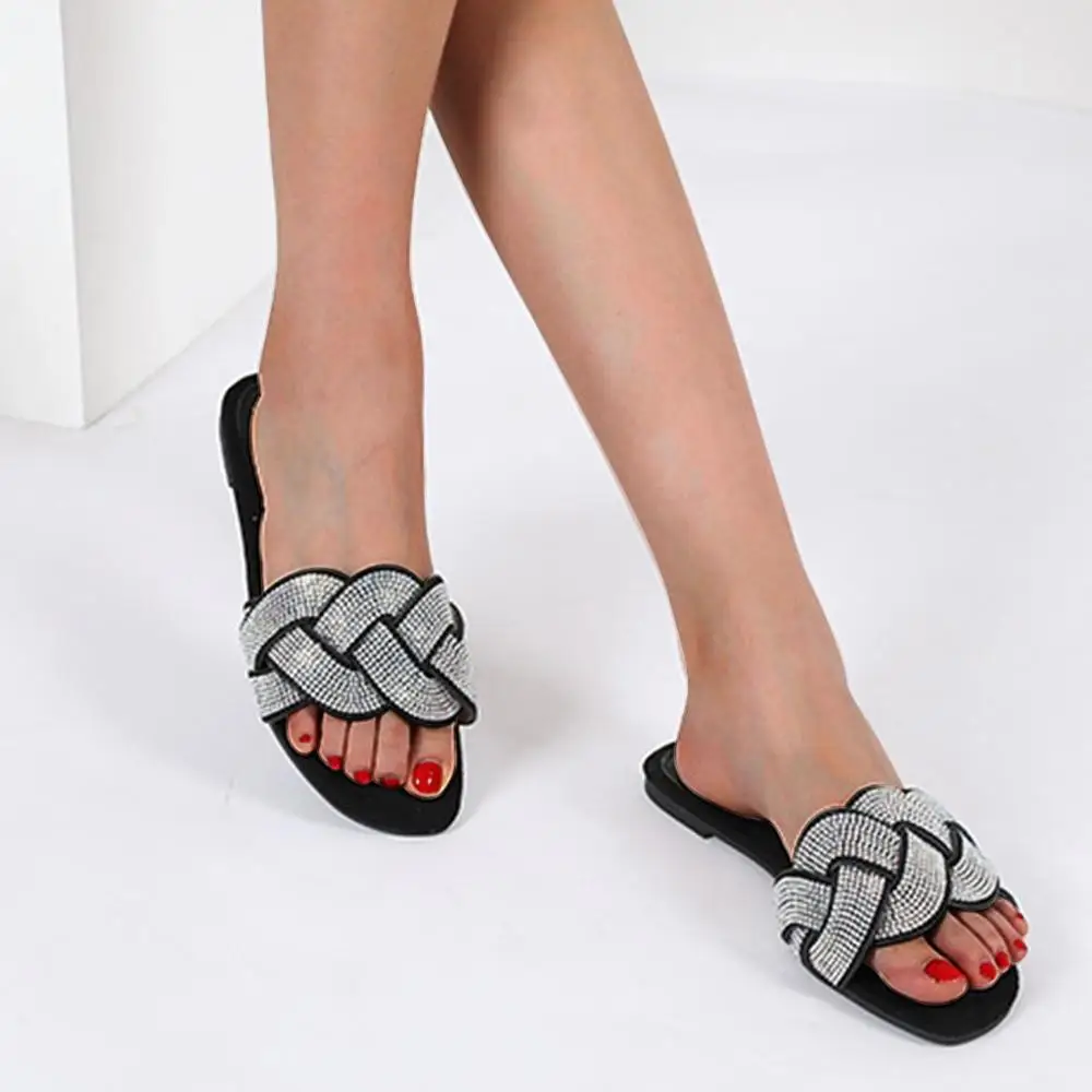 TIMETANG 2020 Summer Women's Flat Slippers Bohemian High Quality Rome Rhinestone Sandals Outside Beach Shoes Plus Size
TIMETANG 2020 Summer Women's Flat Slippers Bohemian High Quality Rome Rhinestone Sandals Outside Beach Shoes Plus Size