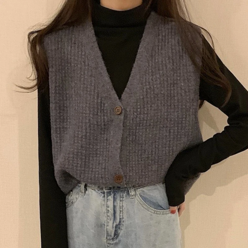 Fashion V-Neck Solid Sweater Vest Women Single-Breasted Button Cardigan Woman Sweater Autumn Casual Sleeveless Women's Top 2021 
Fashion V-Neck Solid Sweater Vest Women Single-Breasted Button Cardigan Woman Sweater Autumn Casual Sleeveless Women's Top 2021