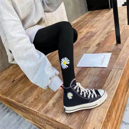 2020 New Fashion Casual Women Workout Pants Leggings Ladies High Waist Jogging Fitness Stretch Daisy Embroidery Trousers Black
2020 New Fashion Casual Women Workout Pants Leggings Ladies High Waist Jogging Fitness Stretch Daisy Embroidery Trousers Black