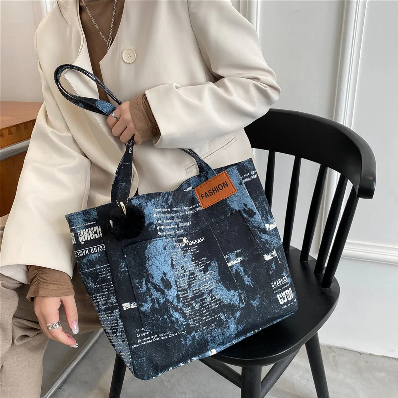 Fashion Print Tie Dyed Oxford Women's Bag New Leisure Single Shoulder Bag Small Fresh Large Capacity Portable Women's Bag
Fashion Print Tie Dyed Oxford Women's Bag New Leisure Single Shoulder Bag Small Fresh Large Capacity Portable Women's Bag
