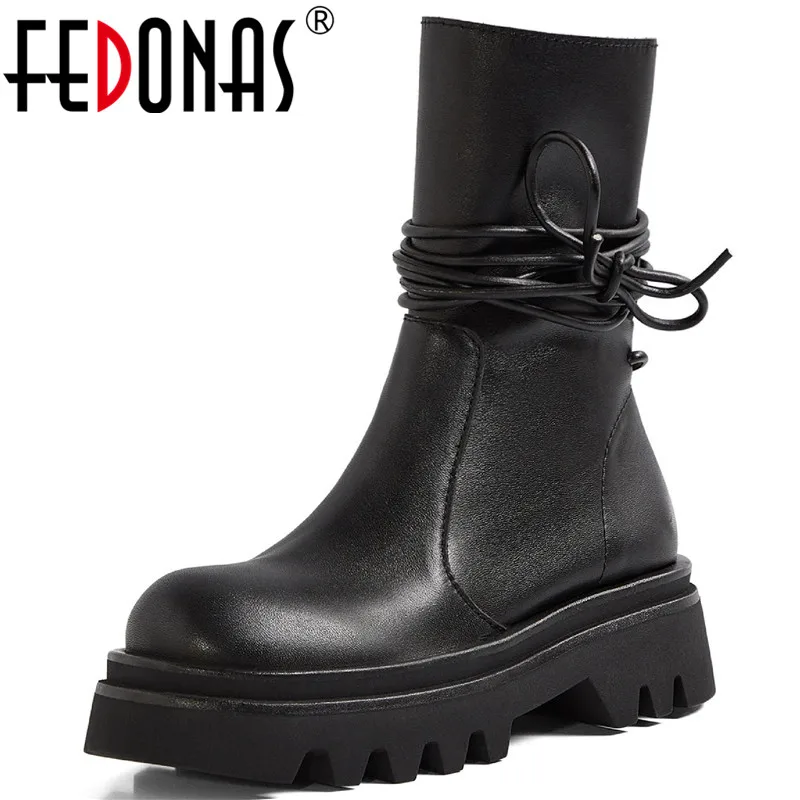 FEDONAS Platform Ankle Boots For Girls 2021 Autumn Winter Newest Motorcycle Boots Party Wedding Shoes Woman Heels Female zipper
FEDONAS Platform Ankle Boots For Girls 2021 Autumn Winter Newest Motorcycle Boots Party Wedding Shoes Woman Heels Female zipper