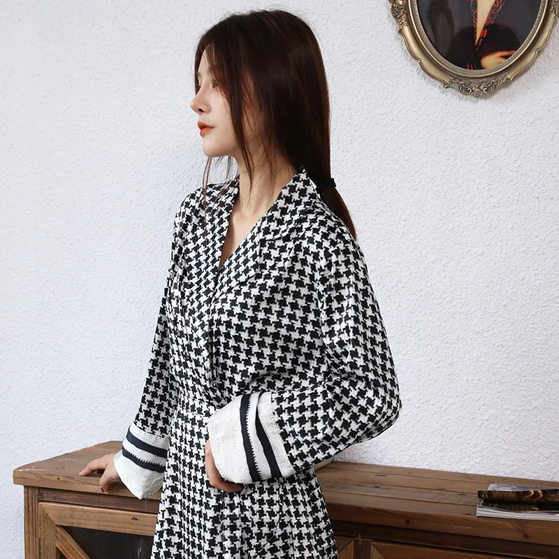 Winter Robes for Women Bathrobe Sleepwear Kimono Nightwear Print Plaid Satin Warm Sexy Casual Leisure Full Sleeve Breathable
Winter Robes for Women Bathrobe Sleepwear Kimono Nightwear Print Plaid Satin Warm Sexy Casual Leisure Full Sleeve Breathable