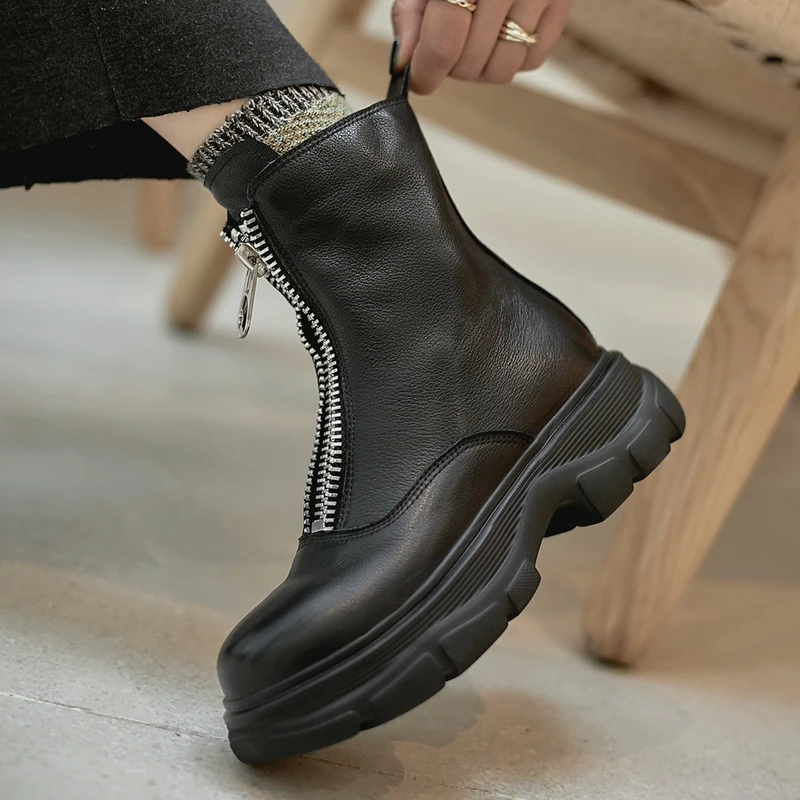 Women ankle boots cowhide upper shoes autumn and winter ladies boots Vintage front zipper short boots snow boots
Women ankle boots cowhide upper shoes autumn and winter ladies boots Vintage front zipper short boots snow boots